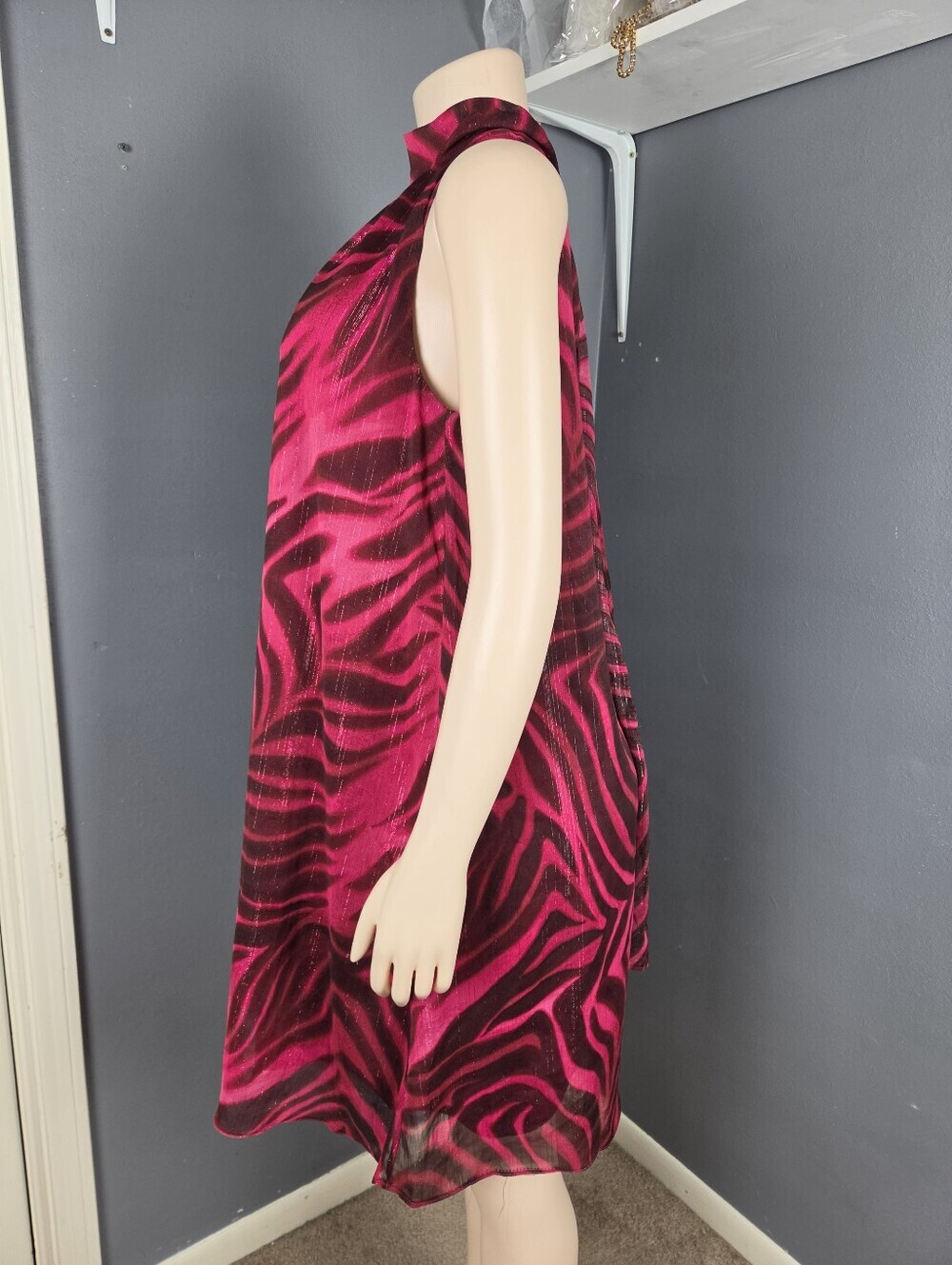 London Times Red A-line Sleeveless Dress - Picture 3 of 9